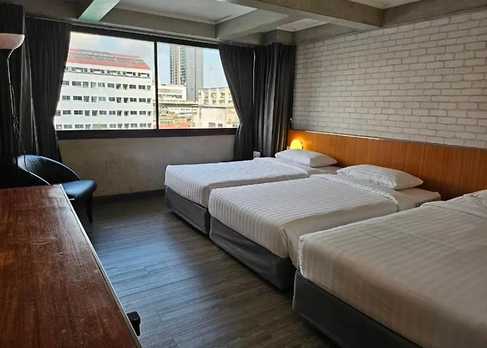 White Palace 3*