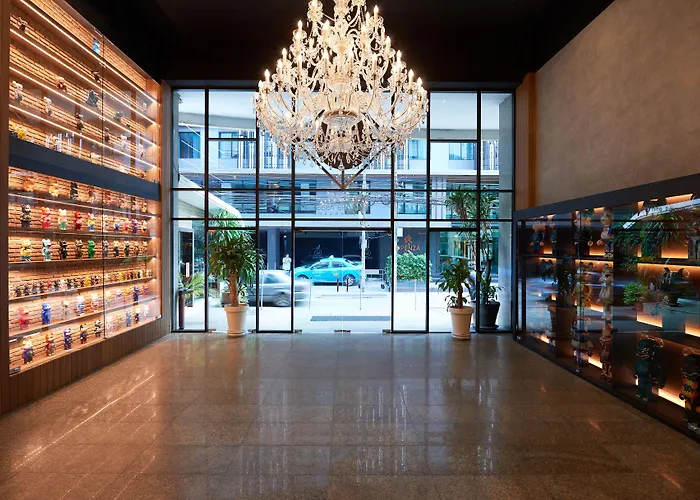 White Palace Hotel 3*